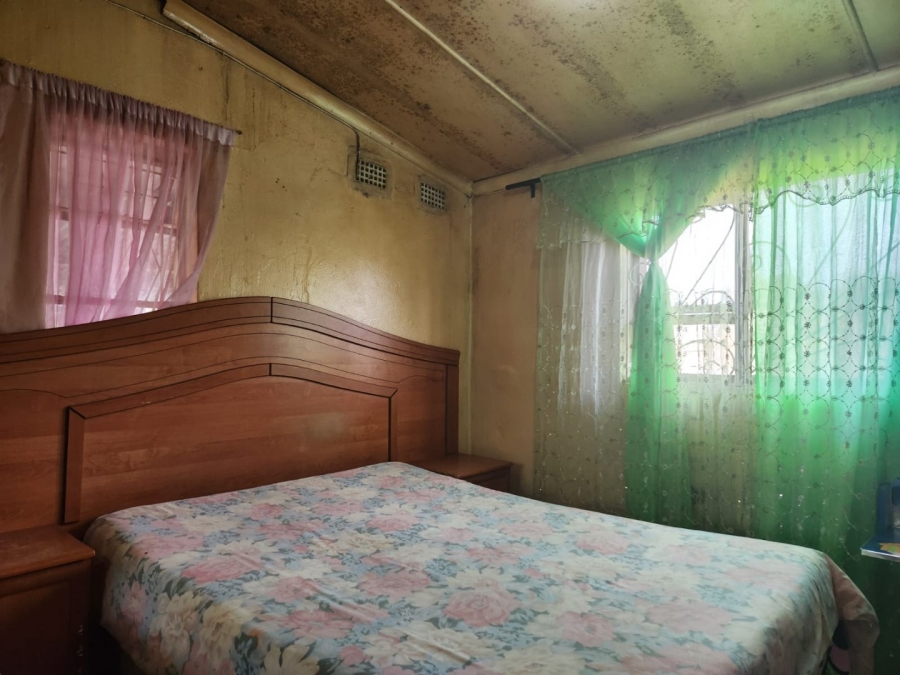2 Bedroom Property for Sale in Conville Western Cape